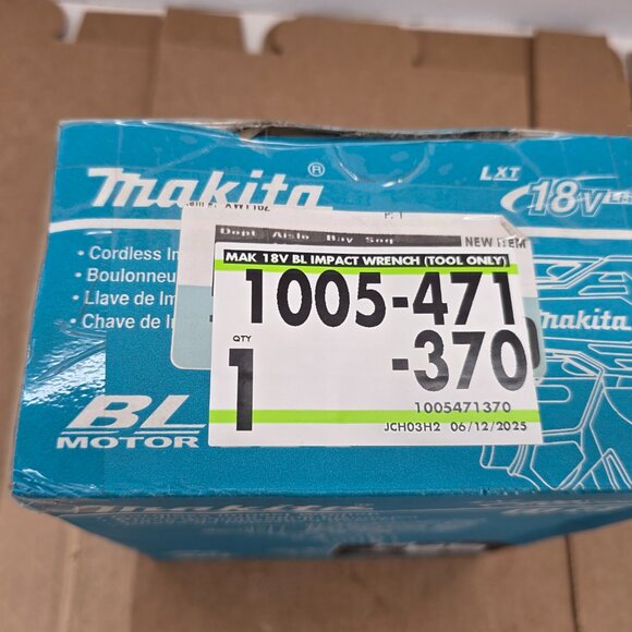 Makita XWT15Z 18V 1/2" LXT Cordless Impact Wrench Kit w/ Detent Anvil -Bare Tool - Picture 2 of 8